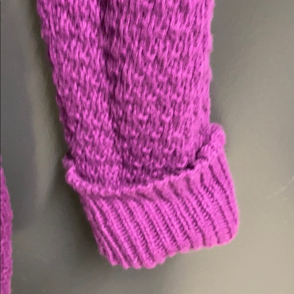 Guess vneck sweater XS - Picture 4 of 6